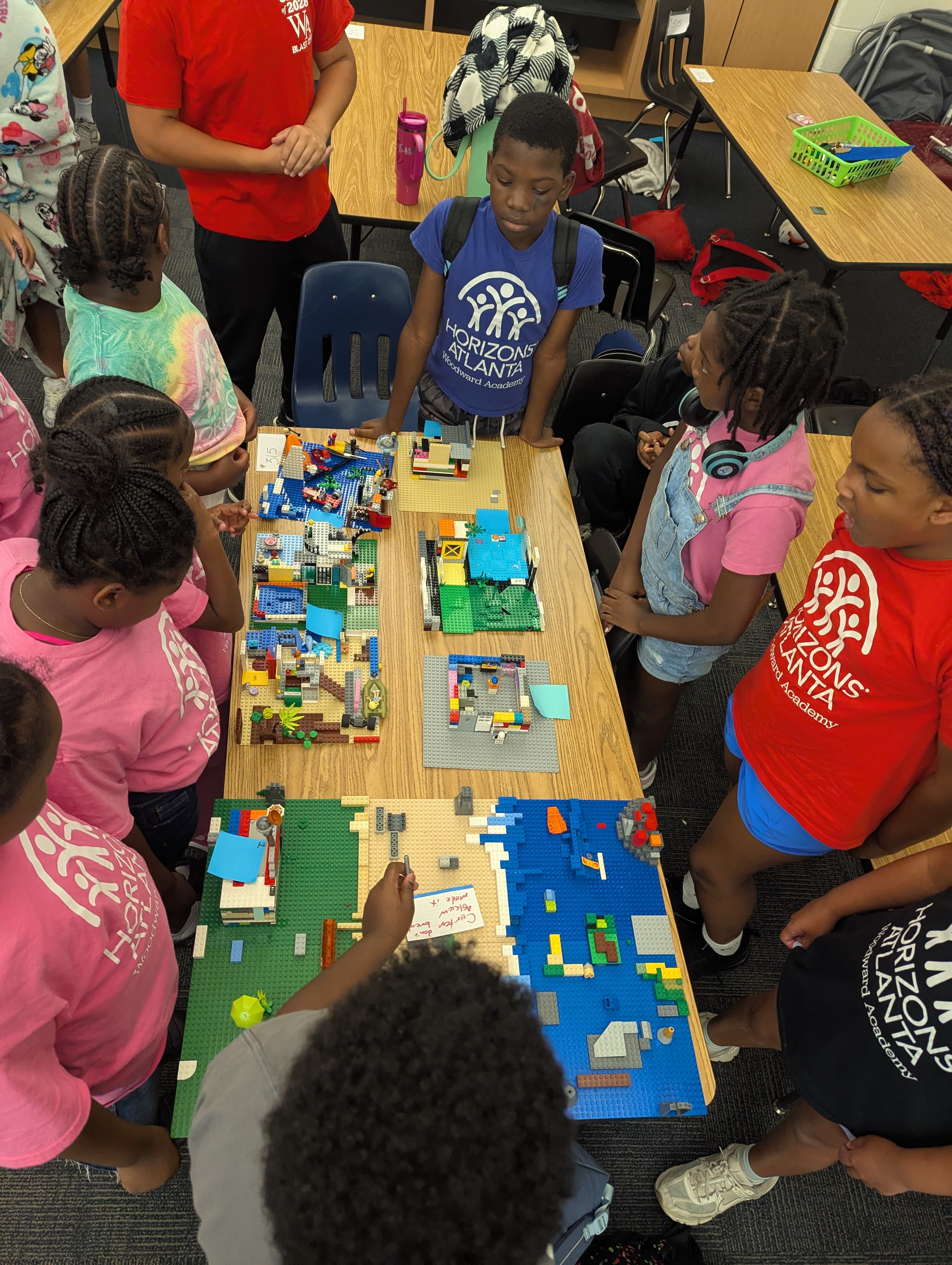 Horizons Atlanta scholars working on Lego projects