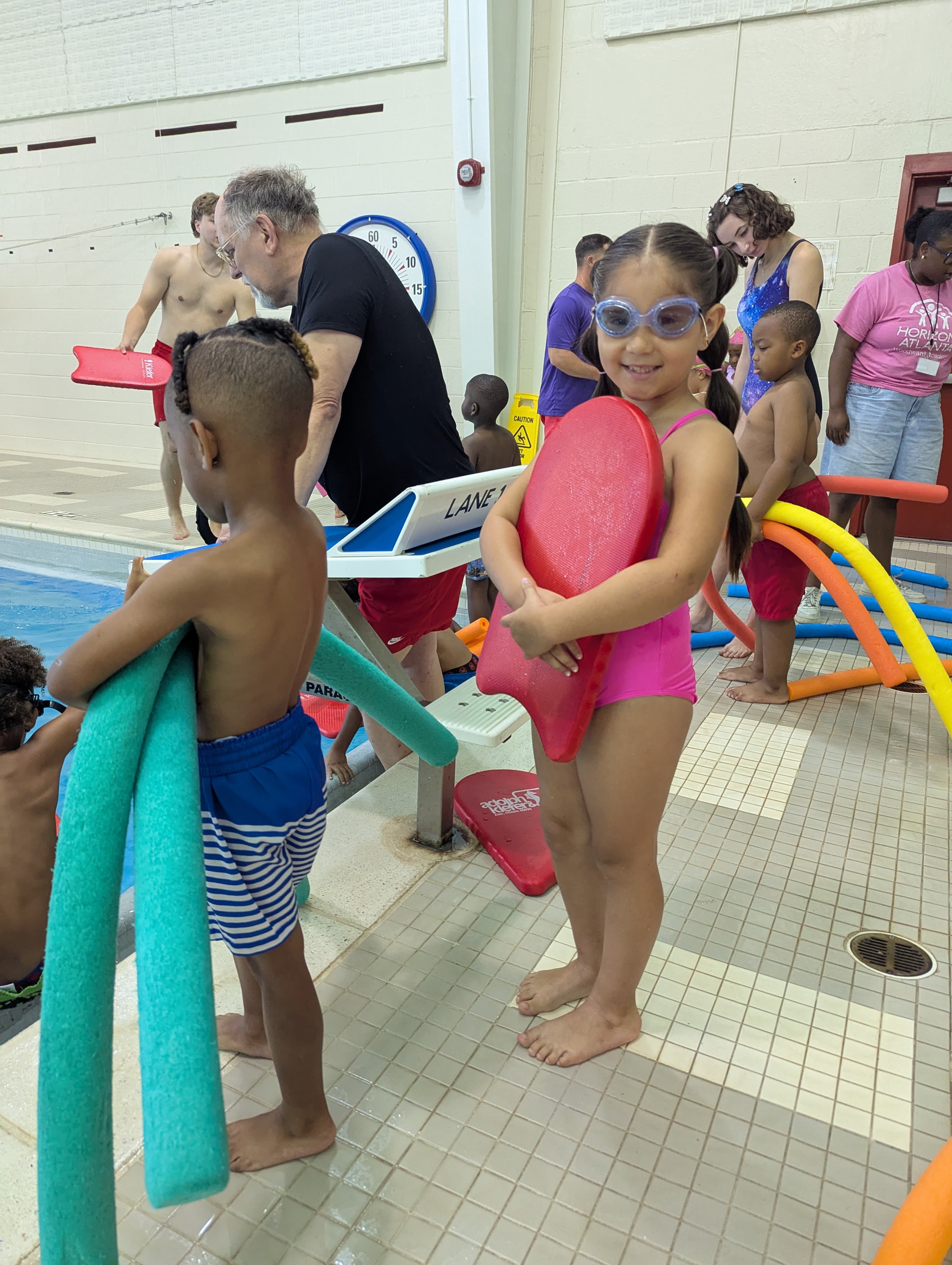 Horizons Atlanta scholars in swimming pool